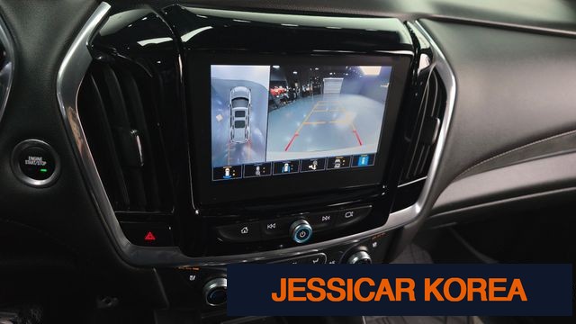 2022 Chevrolet Traverse - Thumbnail 18