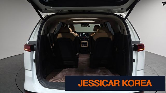2022 Kia Carnival 4th Gen - Thumbnail 18