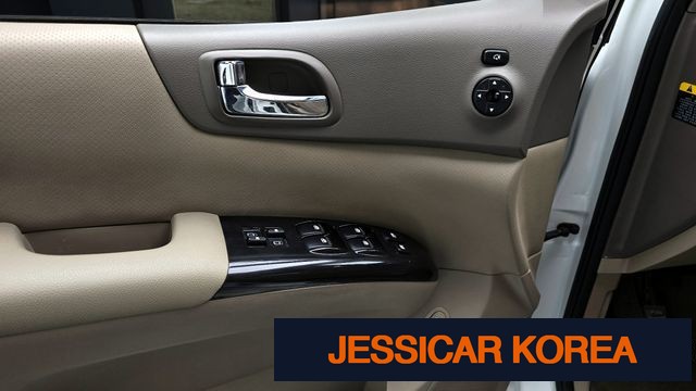 2013 Kia Carnival R - Thumbnail 2