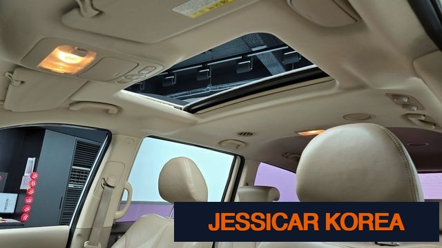 2013 Kia Carnival R - Thumbnail 8