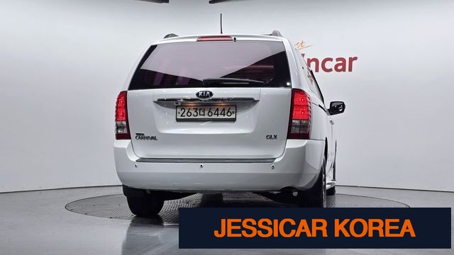 2013 Kia Carnival R - Thumbnail 9