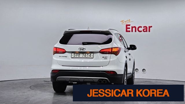 2015 Hyundai Santa Fe DM - Thumbnail 4