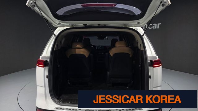 2021 Kia Carnival 4th Gen - Thumbnail 9