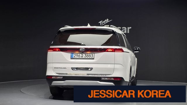 2021 Kia Carnival 4th Gen - Thumbnail 14