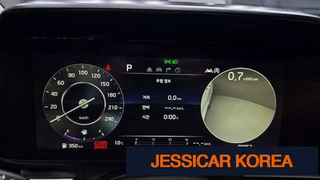 2021 Kia Carnival 4th Gen - Thumbnail 16