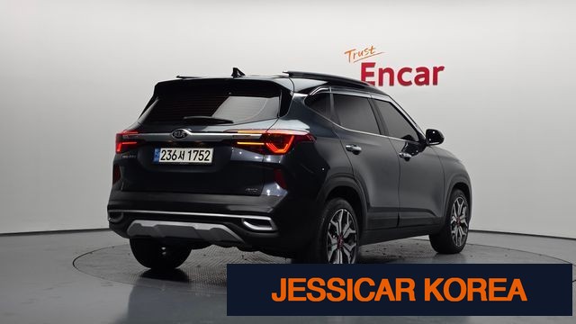 2022 Kia Seltos - Thumbnail 14