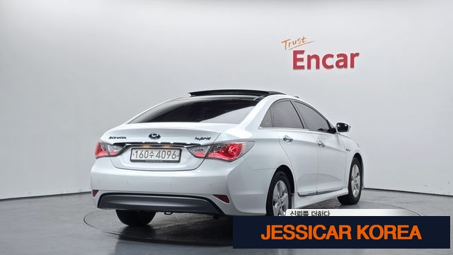 2013 Hyundai sonata hybrid - Thumbnail 9