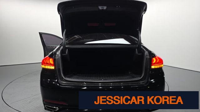 2017 Genesis G80 - Thumbnail 7