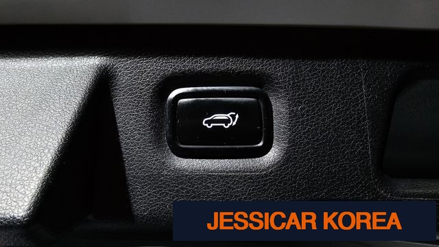 2021 Hyundai The New Santa Fe - Thumbnail 15