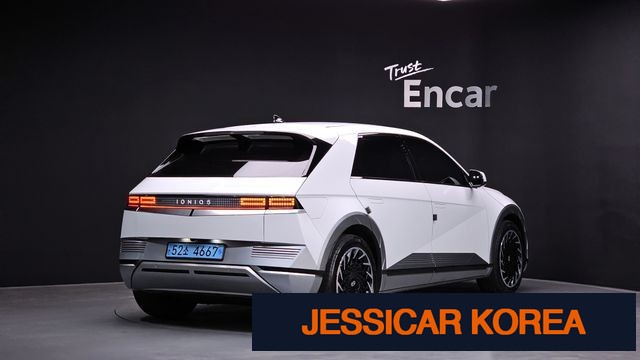 2024 Hyundai Ioniq 5 - Thumbnail 2