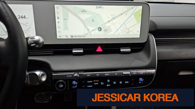 2024 Hyundai Ioniq 5 - Thumbnail 13