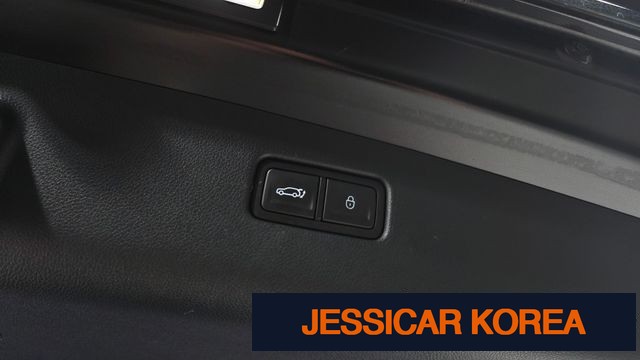 2022 Genesis GV70 - Thumbnail 3