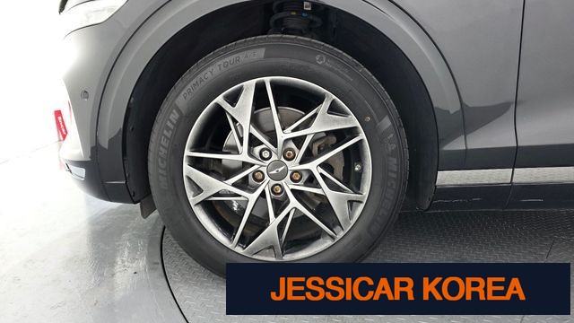 2022 Genesis GV70 - Thumbnail 9