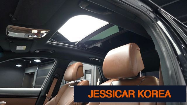 2022 Genesis GV70 - Thumbnail 10