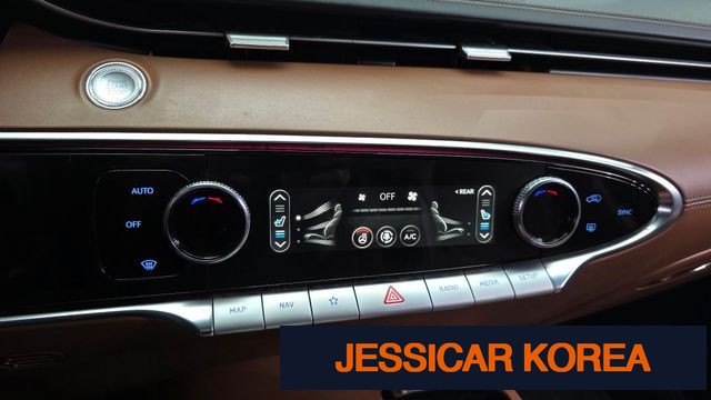 2022 Genesis GV70 - Thumbnail 12