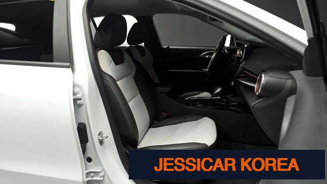2025 Chevrolet Trax Crossover - Thumbnail 3