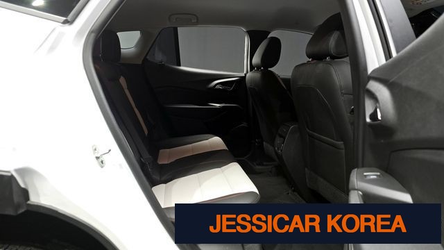 2025 Chevrolet Trax Crossover - Thumbnail 8