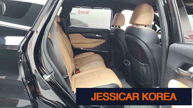 2021 Hyundai The New Santa Fe - Thumbnail 17