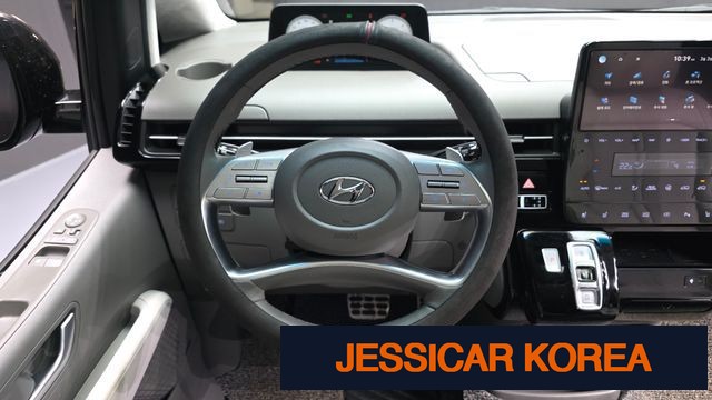 2022 Hyundai Staria - Thumbnail 8