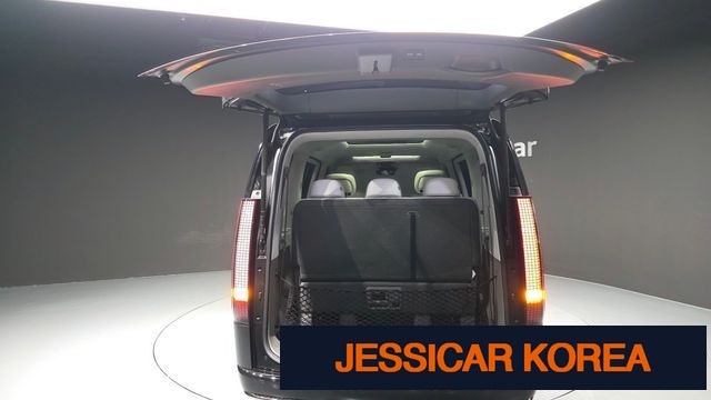 2022 Hyundai Staria - Thumbnail 12