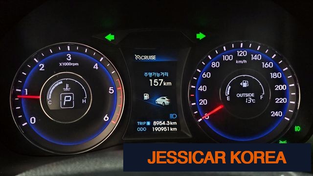 2015 Hyundai i40 saloon - Thumbnail 3