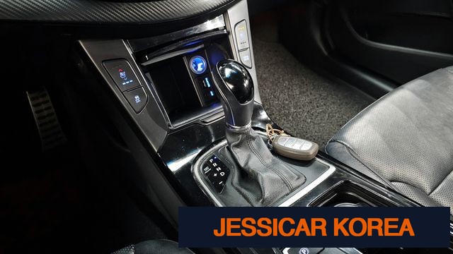 2015 Hyundai i40 saloon - Thumbnail 8