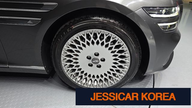 2023 Genesis G80 (RG3) - Thumbnail 10