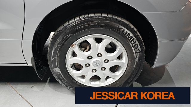 2011 Hyundai Grand Starex - Thumbnail 4
