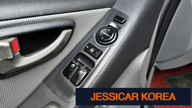 2011 Hyundai Grand Starex - Thumbnail 10