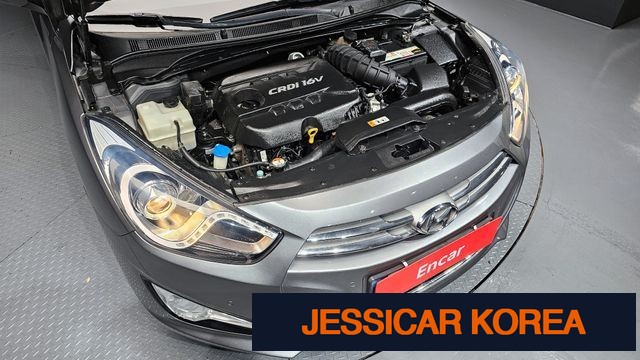 2014 Hyundai i40 saloon - Thumbnail 5