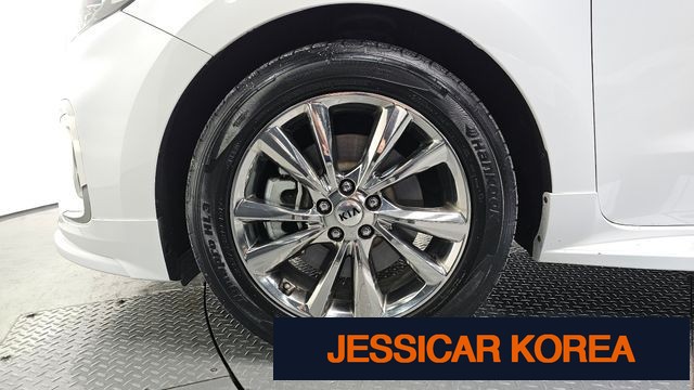 2019 Kia The New Carnival - Thumbnail 4