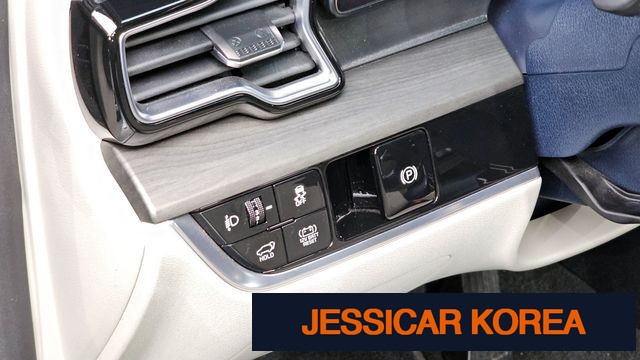 2022 Kia Sportage 5th generation hybrid - Thumbnail 5