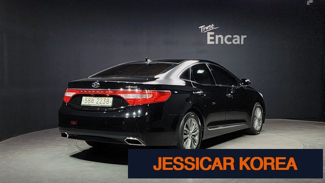 2015 Hyundai Grandeur HG - Thumbnail 2