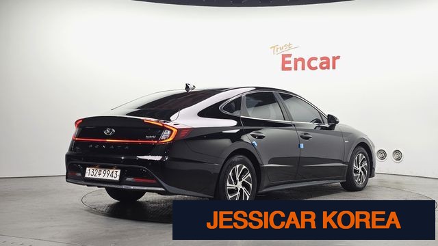 2020 Hyundai Sonata Hybrid (DN8) - Thumbnail 2