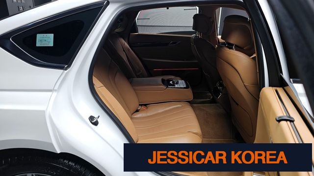 2025 Genesis G80 (RG3) - Thumbnail 17