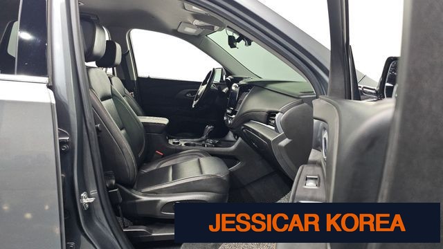 2020 Chevrolet Traverse - Thumbnail 2