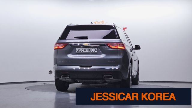 2020 Chevrolet Traverse - Thumbnail 3