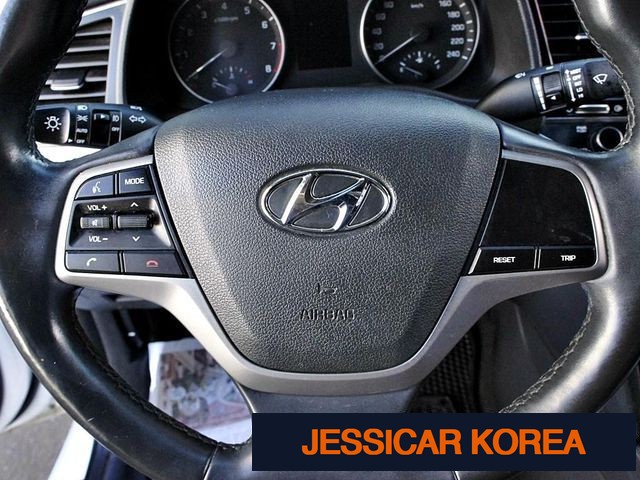 2017 Hyundai Avante AD - Thumbnail 10
