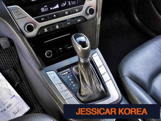2017 Hyundai Avante AD - Thumbnail 18