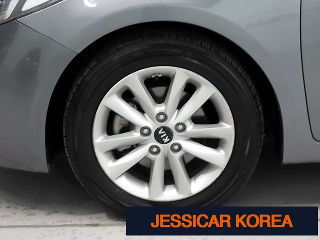 2017 Kia The New K3 - Thumbnail 3
