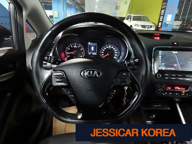 2017 Kia The New K3 - Thumbnail 6