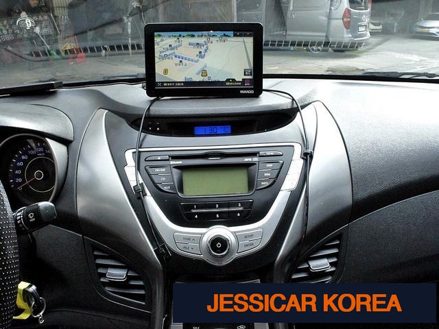 2012 Hyundai Avante MD - Thumbnail 3