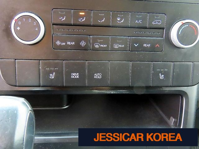 2022 Hyundai Staria - Thumbnail 19