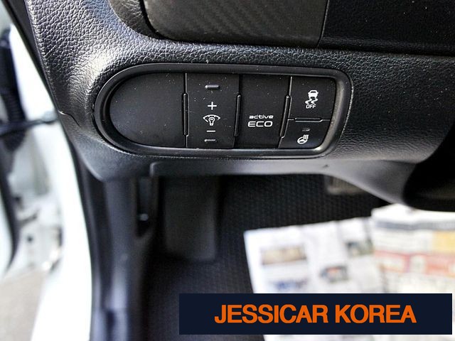 2014 Kia K3 - Thumbnail 5