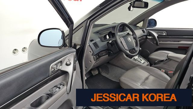 2014 KG Mobility Korando Turismo - Thumbnail 20
