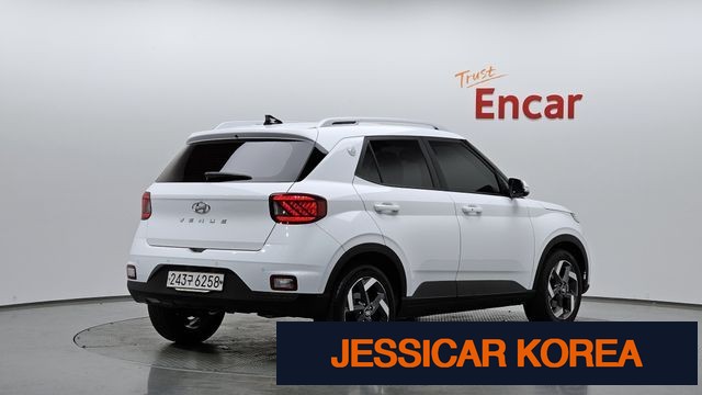 2020 Hyundai Venue - Thumbnail 11