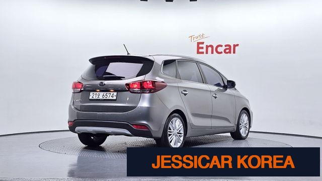 2018 Kia The New Karen's - Thumbnail 4
