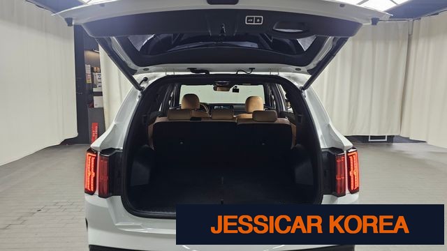 2023 Kia Sorento 4th Gen - Thumbnail 2