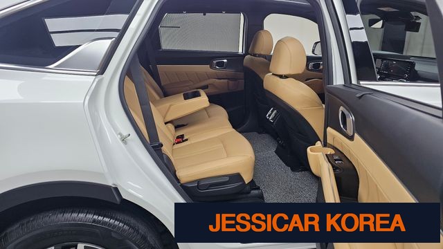 2023 Kia Sorento 4th Gen - Thumbnail 8