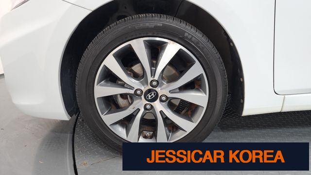 2017 Hyundai Accent (new model) - Thumbnail 3